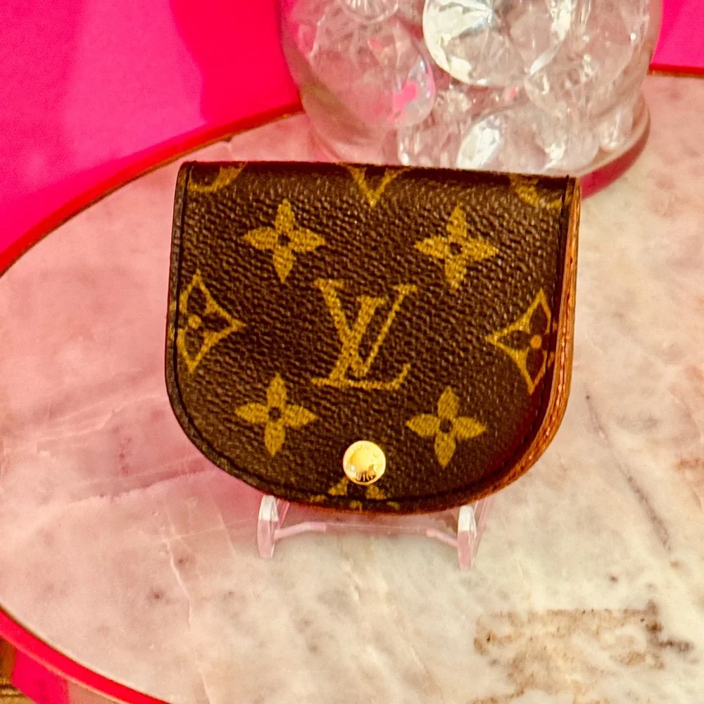 Louis Vuitton Brown Monogram Coin Purse - Picture 12 of 12
